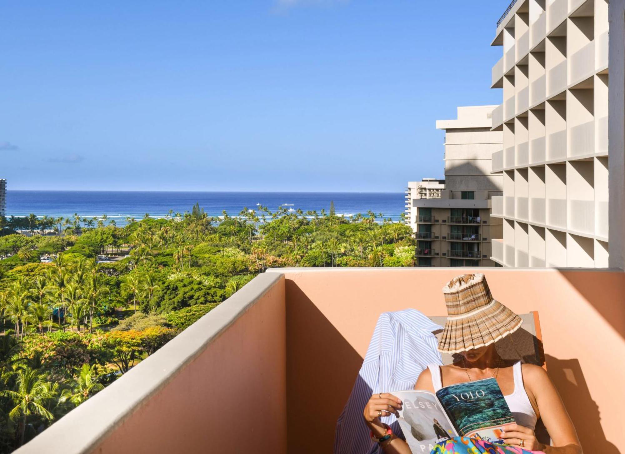 Ambassador Hotel Waikiki Honolulu Bagian luar foto